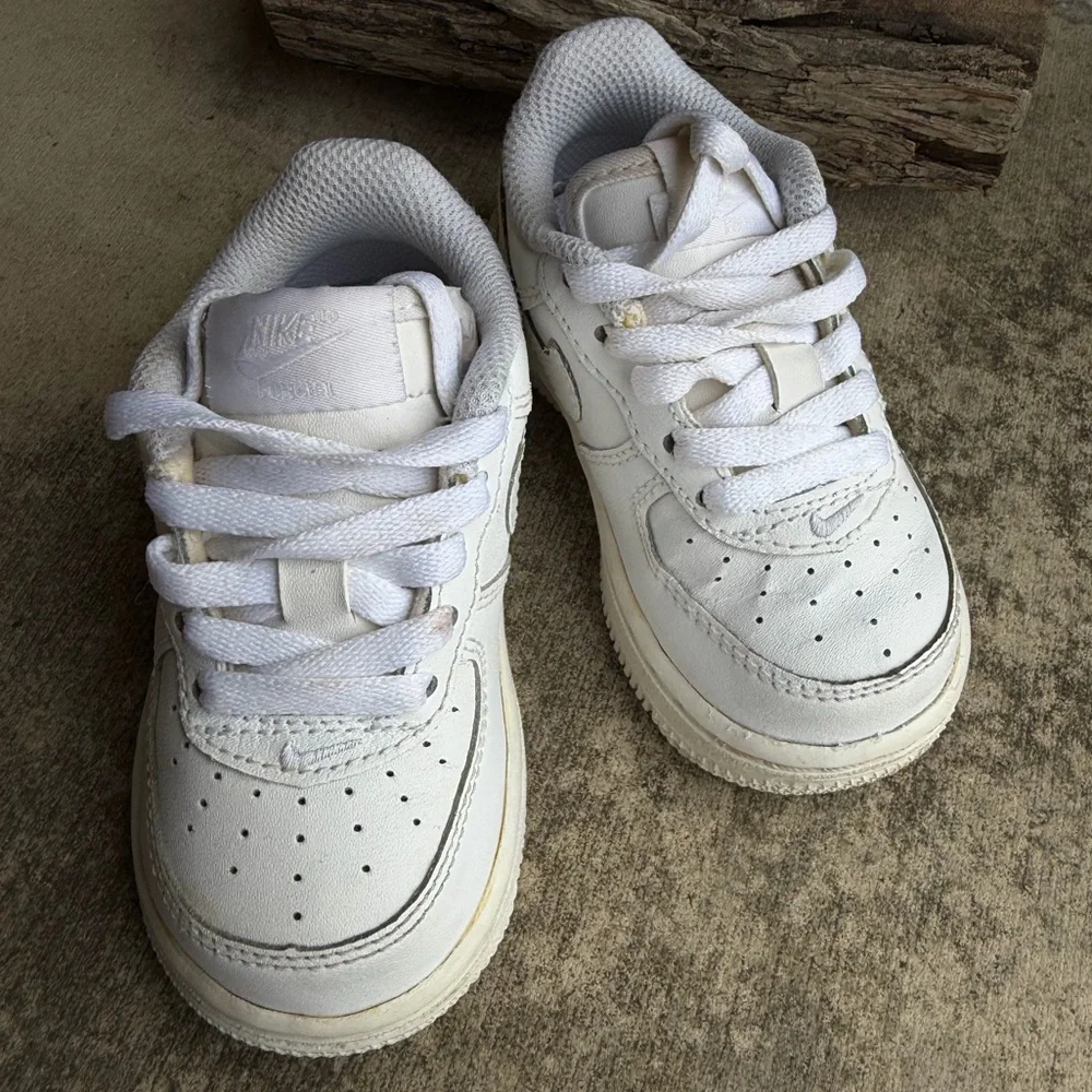 Nike Air Force 1 Infant Toddler Kids White Low-Top Leather Sneakers Sz-5c.‎   S